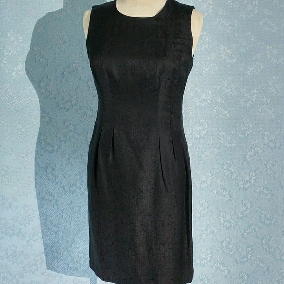 Maggy London Dresses & Skirts - Vintage Silk Maggy London Little Black Dress